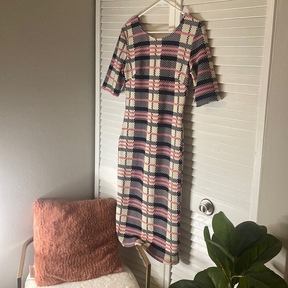 Large - fushia, navy & white dress